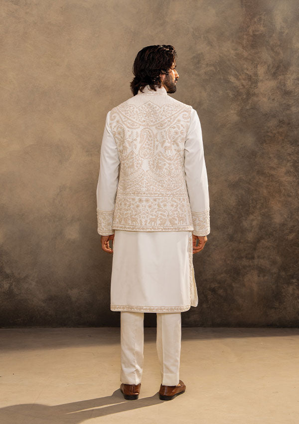 White Romant Vertical Kurta Set with Self Thread and Cutdana Work Koti